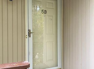 5 Spring Ct APT B, East Windsor, CT 06016