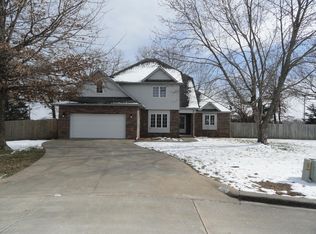 280 Wildwood Pl, Bolivar, MO 65613
