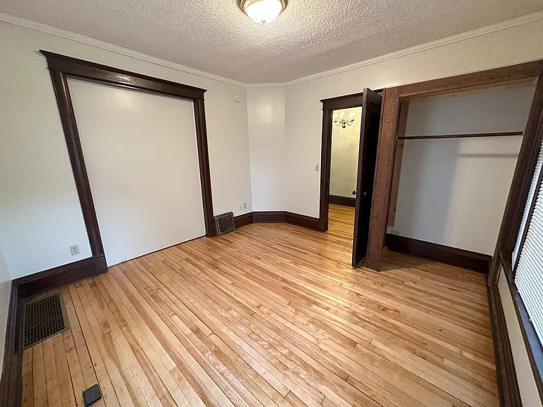 2707 Delaware St SE — Photo 12