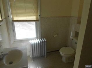 308 Hirliman Rd, Englewood, NJ 07631