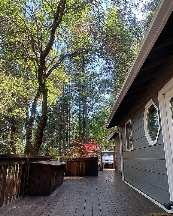 2nd image of 24030 Forest Ave