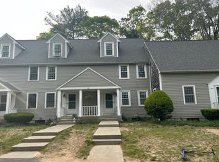 177 Twin Lakes Dr, Halifax, MA 02338
