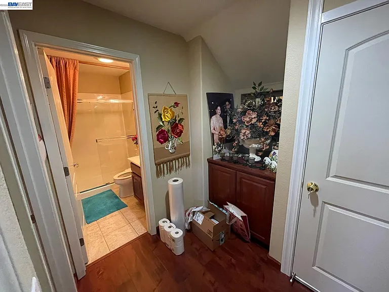 1013 Ridgeview Dr — Photo 8