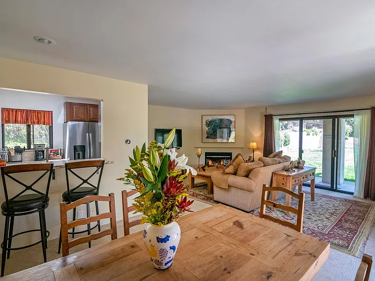 525 Las Palmas Dr — Photo 11