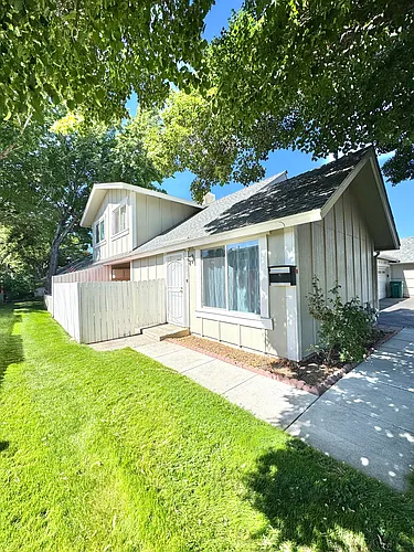 1601 London Cir Photo 1