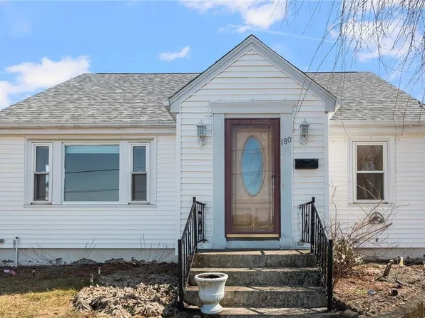 180 Grassmere Ave, East Providence, RI 02914
