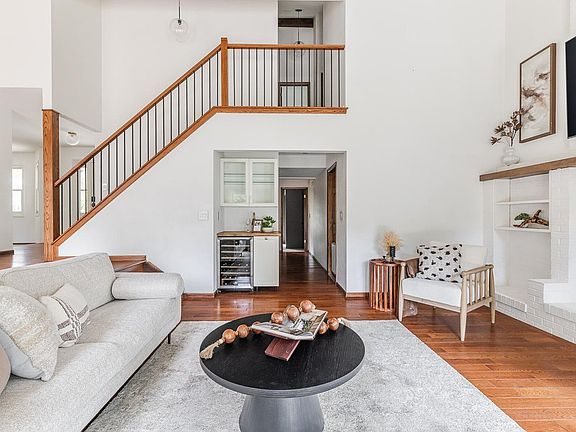 4th image of 7314 Timothy Pl