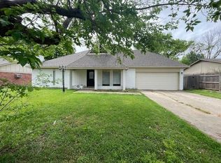 1224 Timbercreek Rd, Benbrook, TX 76126