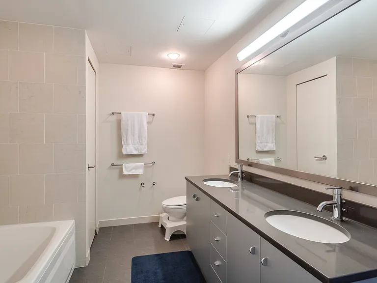 2101 Market St #3201 — Photo 16
