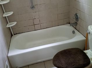 2216 Gerald Ct APT 3, Louisville, KY 40218