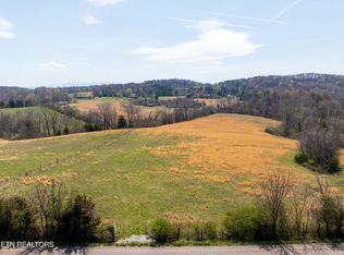 1403 Trigonia Rd, Maryville, TN 37801