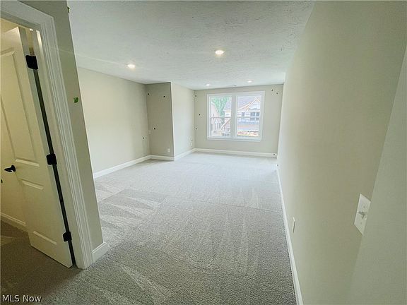 4th image of 4162 Averi Ln