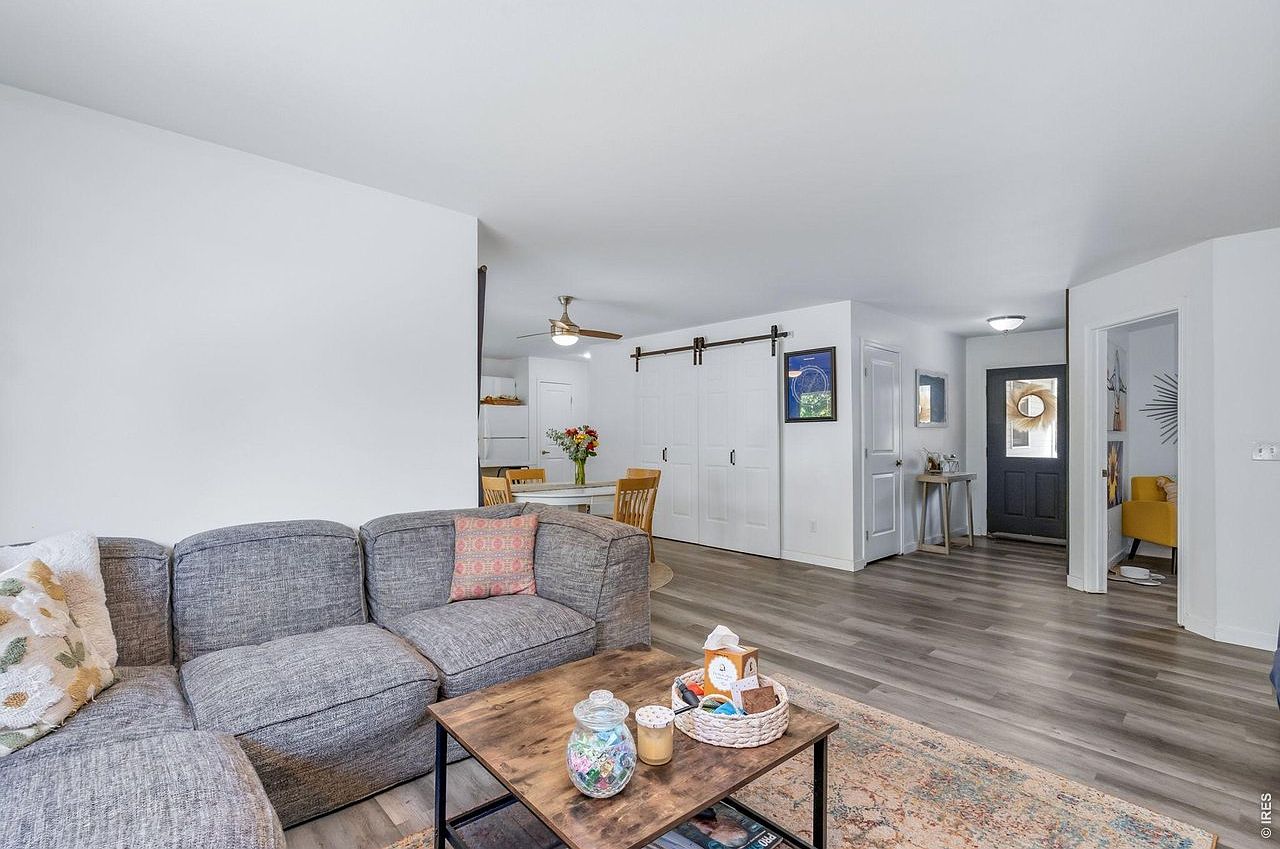 2756 Bradford Sq - Photo 7