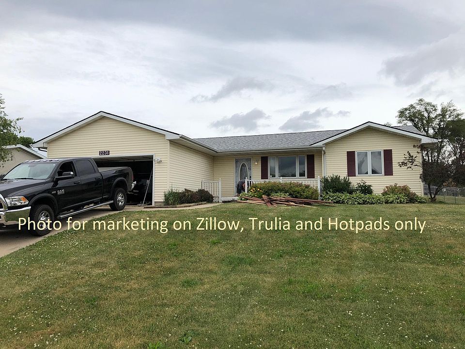 1st image of 2231 Dupont Dr