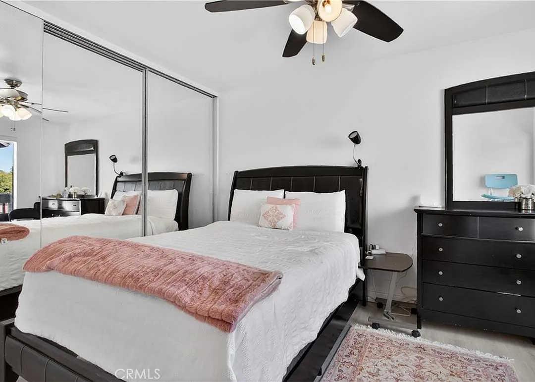 2 bed, 1.5 bath, 952 sqft, $3,400 — Photo 4