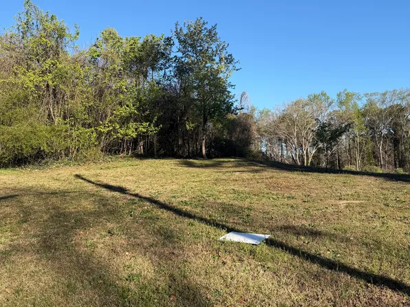 749 Adams Dr, Riverdale, GA 30274