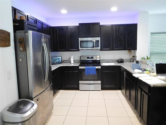 3rd image of 4767 MARCOS CIRCLE