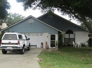 392 Lake Daisy Dr, Winter Haven, FL 33884
