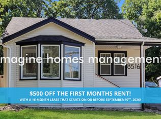8516 Robinson St, Overland Park, KS 66212