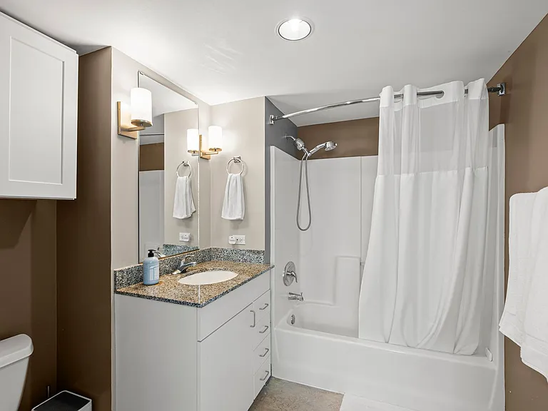 425 W Beech St #854 — Photo 19