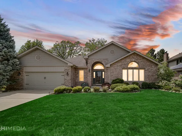 12622 Suffield Dr, Palos Park, IL 60464