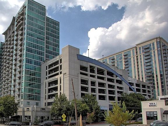 2nd image of 250 Pharr Rd Unit 601