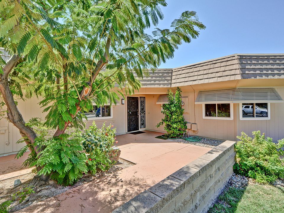 1st image of 10133 W Hutton Dr