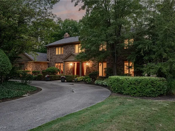 2610 Hickory Ln, Pepper Pike, OH 44124