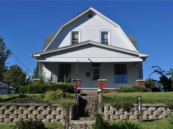 3305 Sacramento St, Saint Joseph, MO 64507