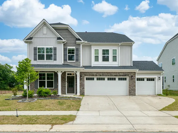 1051 Jura Ridge Dr, Fuquay Varina, NC 27526