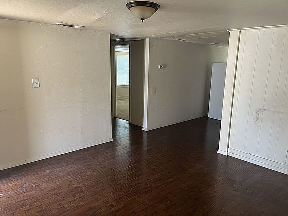 3rd image of 917 Fannin St