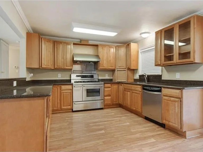 4208 Bissonet Dr — Photo 3