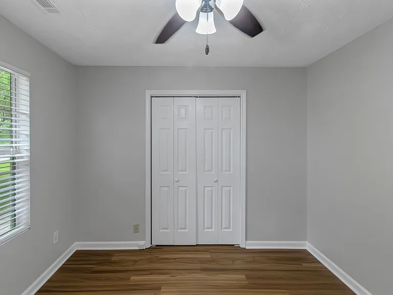 97 Livingston Ln — Photo 19