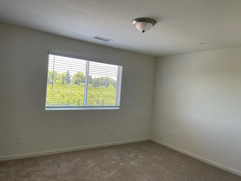 6393 Meritage Dr — Photo 8