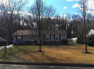 8110 Ashboro Dr, Alexandria, VA 22309