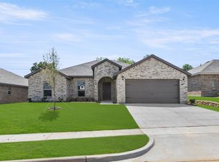 2657 Streamside Dr, Burleson, TX 76028