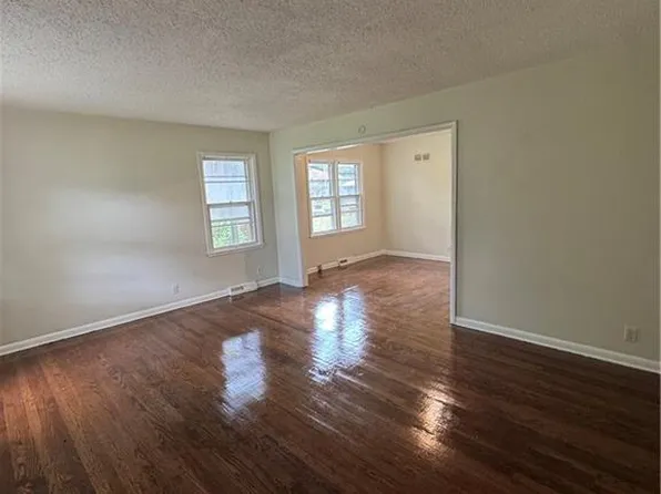 1840 E 75th Ter, Kansas City, MO 64132