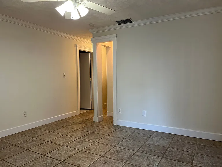 3222 Hammersmith Rd — Photo 6