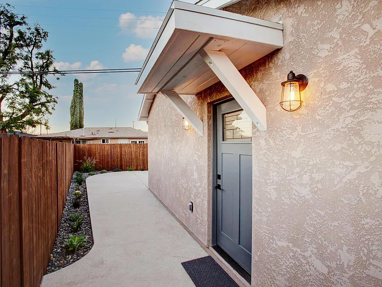 6275 Dana Ave — Photo 14
