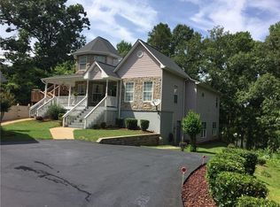 595 Seminole Point Rd, Fair Play, SC 29643