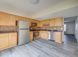 1716 Marywood Ave, Aurora, IL 60505