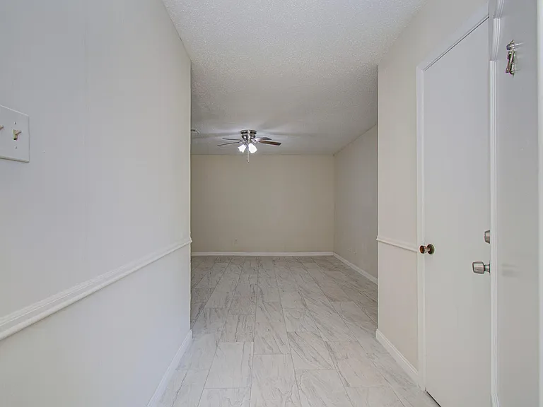 8820 Bissonnet St — Photo 29