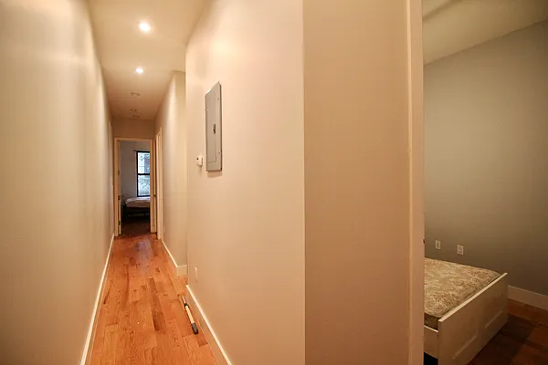 Rented by Hagstrom Management Inc | media 6