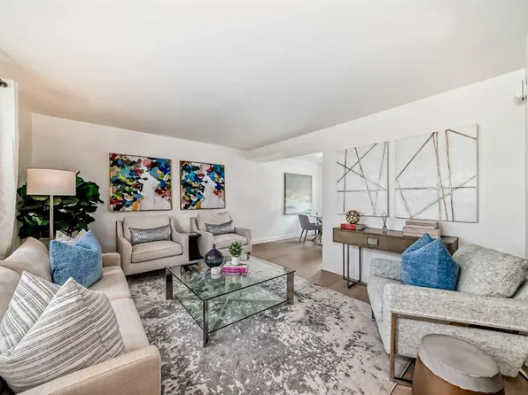 619 Merrill Dr NE, Calgary, AB T2E 8Y5