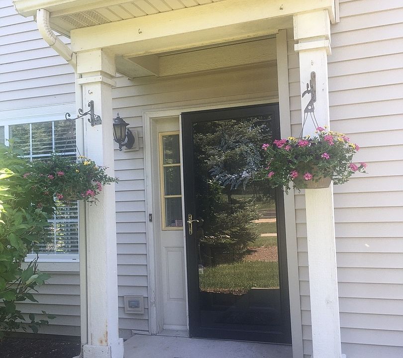 1st image of 398 N Patriot Dr #398