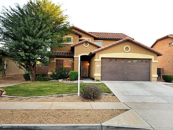 2nd image of 5207 W Desert Ln