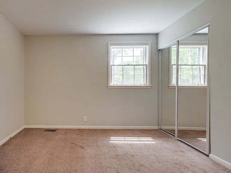 1133 Copperstill Cir — Photo 18