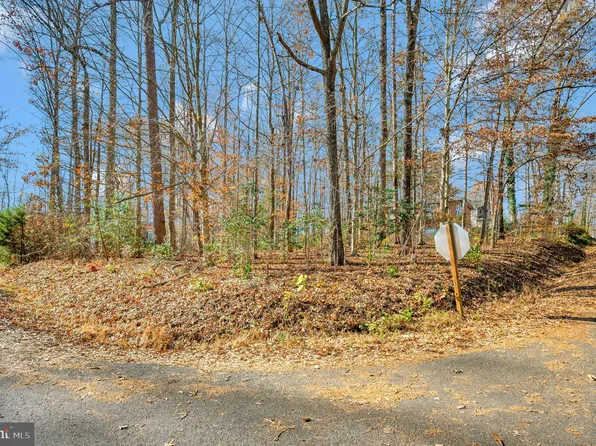 500 Wakefield Dr, Locust Grove, VA 22508