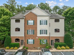 7024 Sandy Forks Rd APT 201, Raleigh, NC 27615