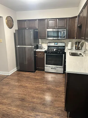 4505 Maple Ave Photo 1